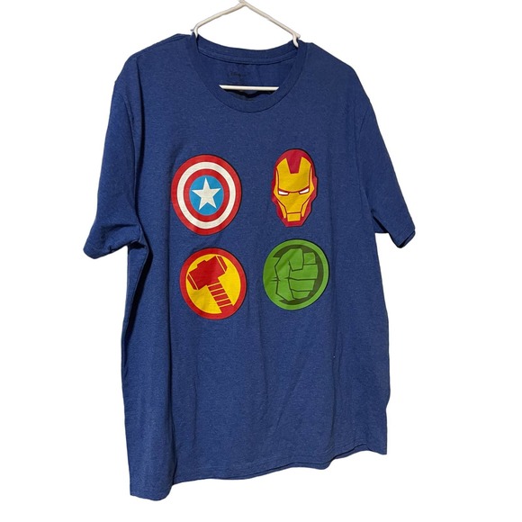 Disney Store Men’s T-shirt , Marvel Comic Book , Avengers ,size XXL - Picture 1 of 3